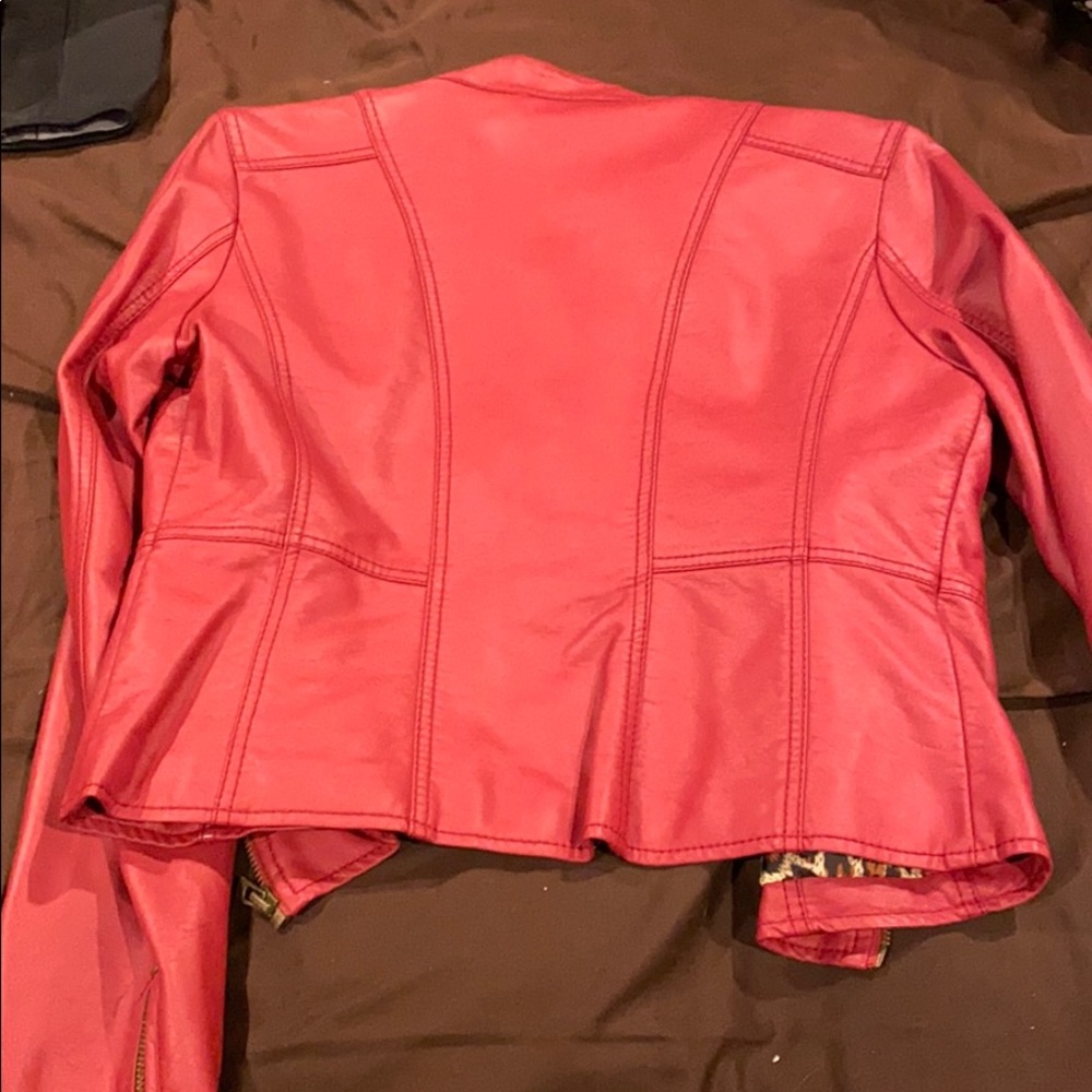 Red leather jacket - Picture 2 of 2